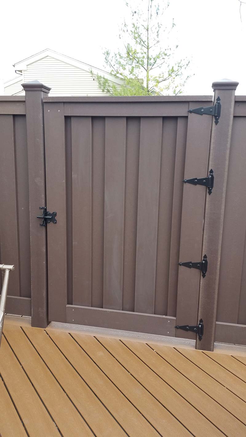 Deck Railings & Privacy Walls From Miles Bradley Expert Deck Builders