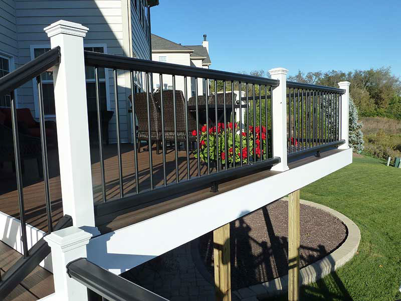 Deck Railings & Privacy Walls From Miles Bradley Expert Deck Builders